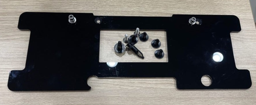 Plate relocation kit for Toyota FJ Cruiser