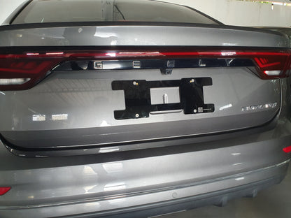 Plate adaptors for China plate mounts