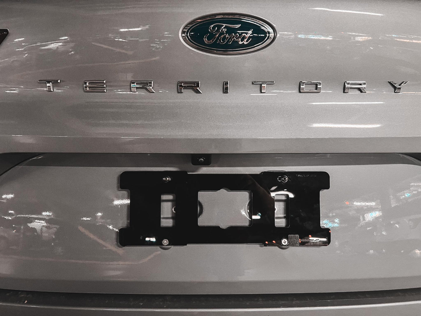 Plate adaptors for Ford Territory
